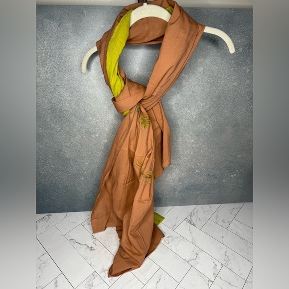 Valerie Gregori McKenzie Scarf - Picture 3 of 7